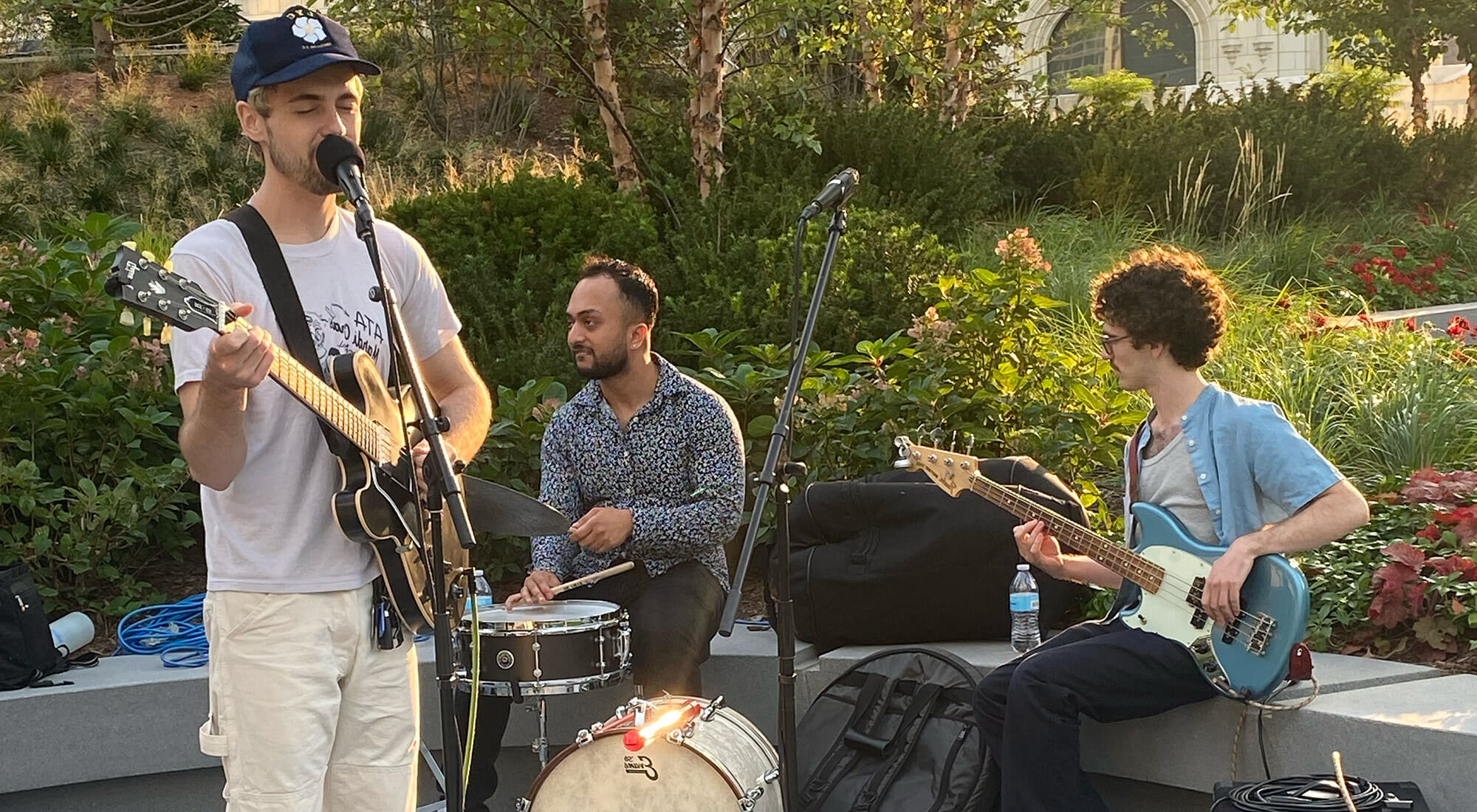 A 3-man band plays live
